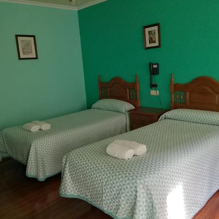 Pico Sacro I Hostal-Pension Santiago De Compostela Bagian luar foto