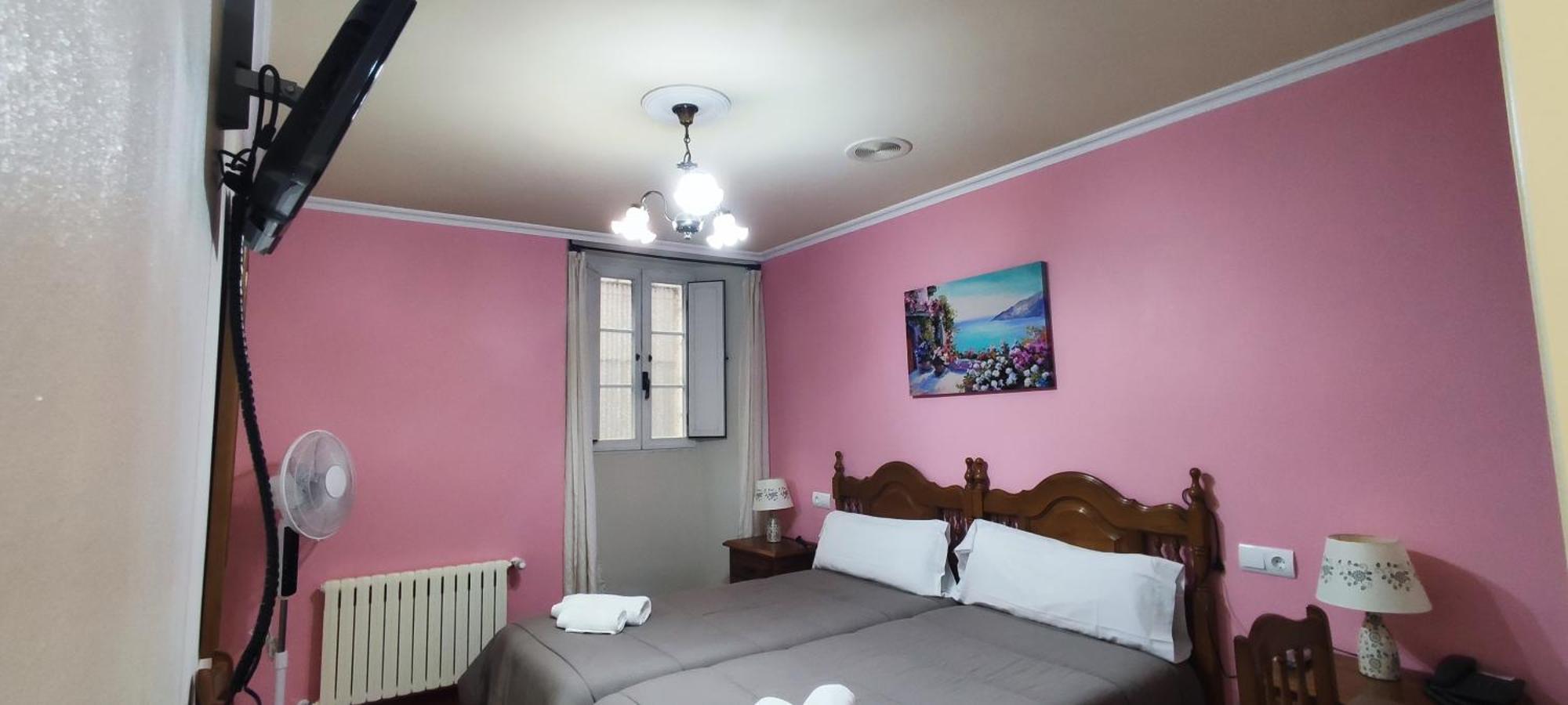 Pico Sacro I Hostal-Pension Santiago De Compostela Ruang foto