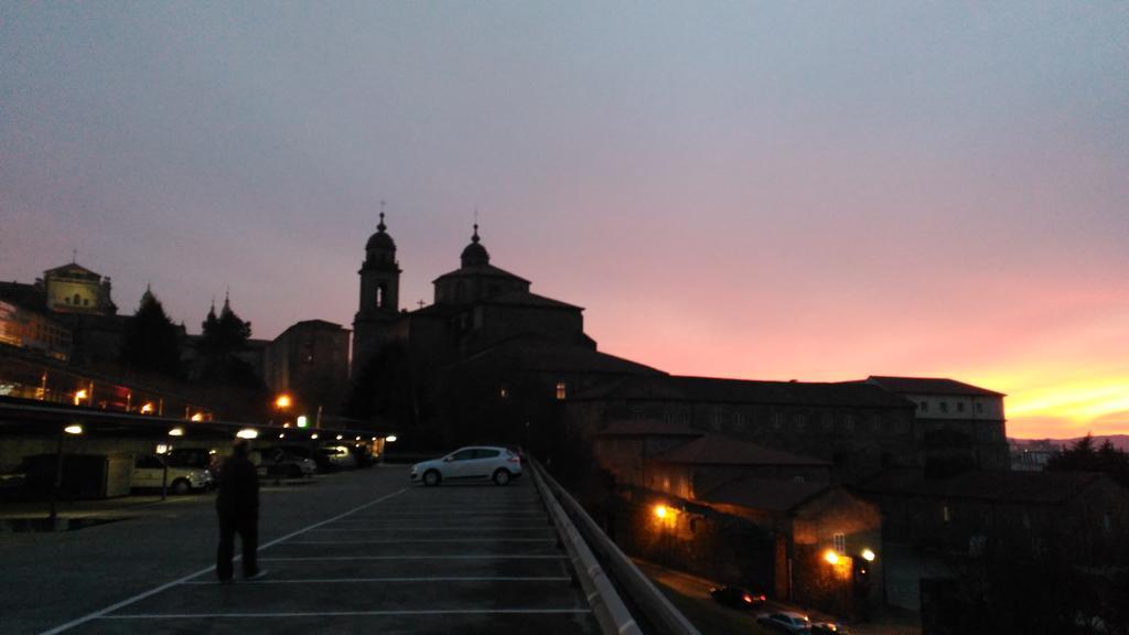 Pico Sacro I Hostal-Pension Santiago De Compostela Bagian luar foto