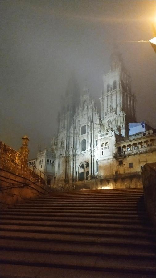 Pico Sacro I Hostal-Pension Santiago De Compostela Bagian luar foto